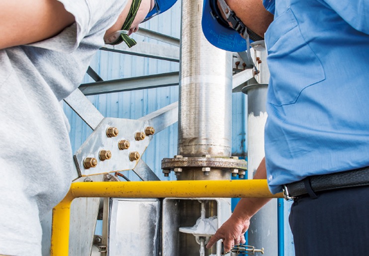 Highly efficient, low energy consumption tubular chain conveyor